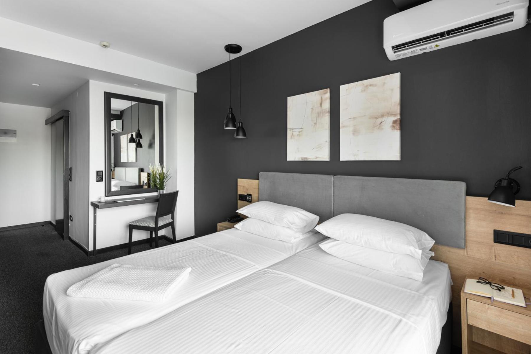 Park Hotel Tesalonika Bagian luar foto
