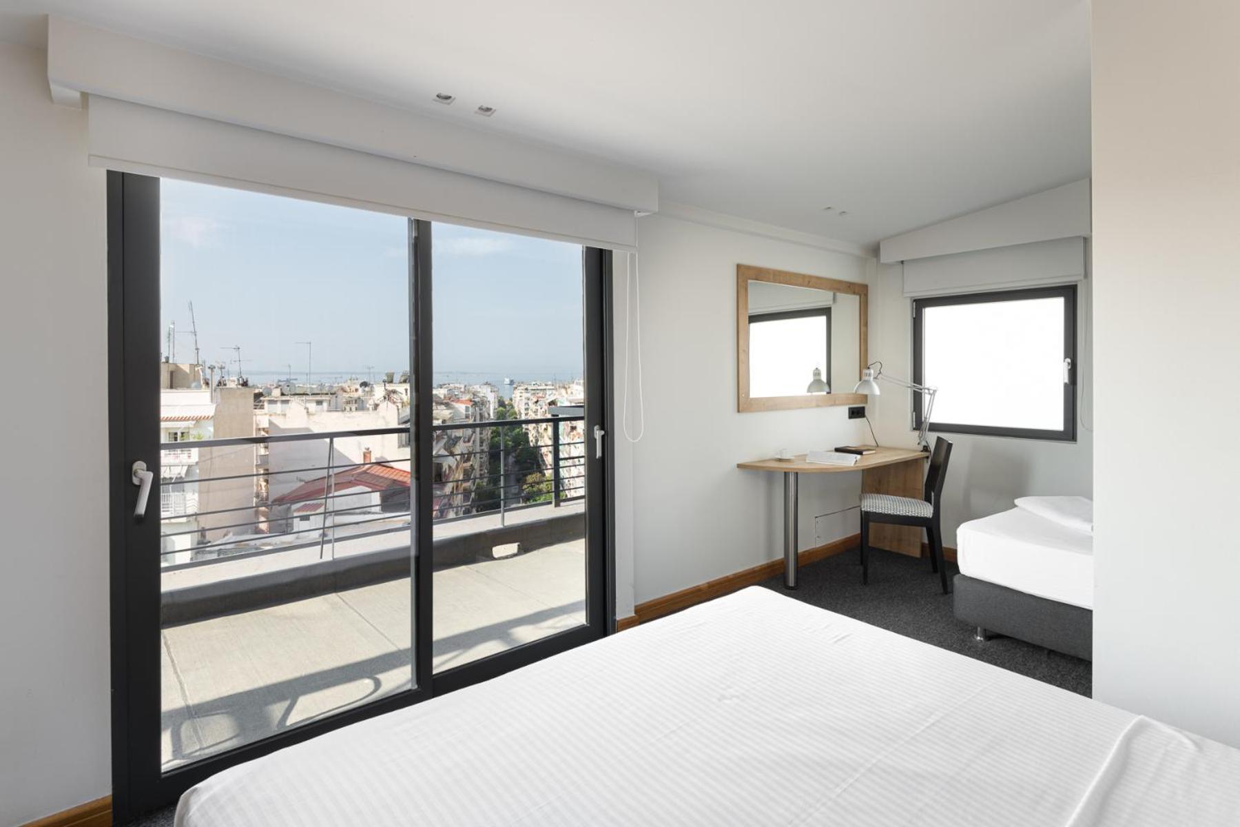 Park Hotel Tesalonika Bagian luar foto